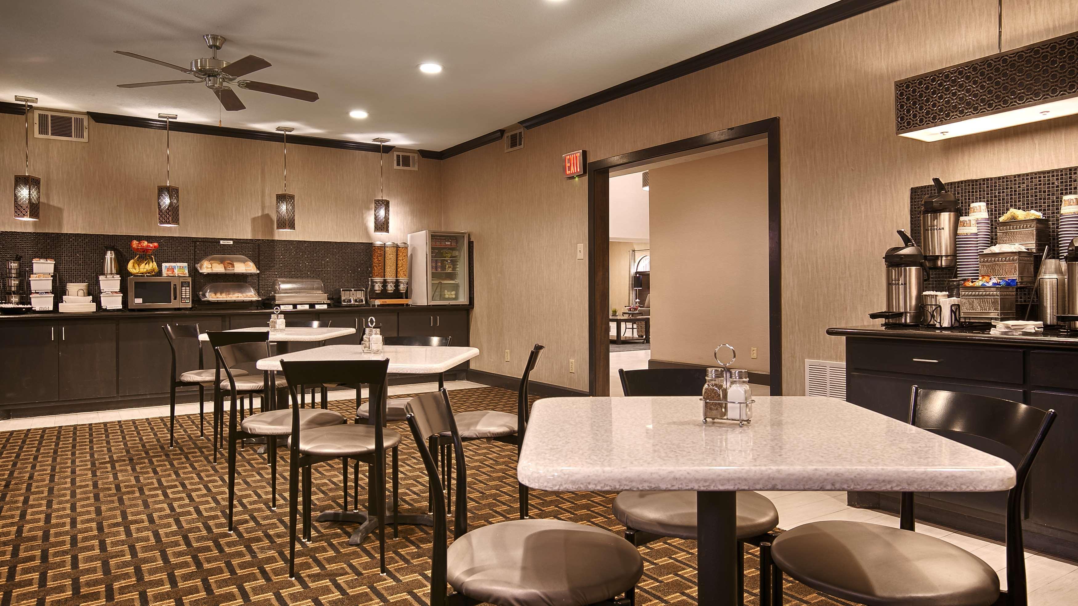 Best Western Edinburgh/Columbus Экстерьер фото