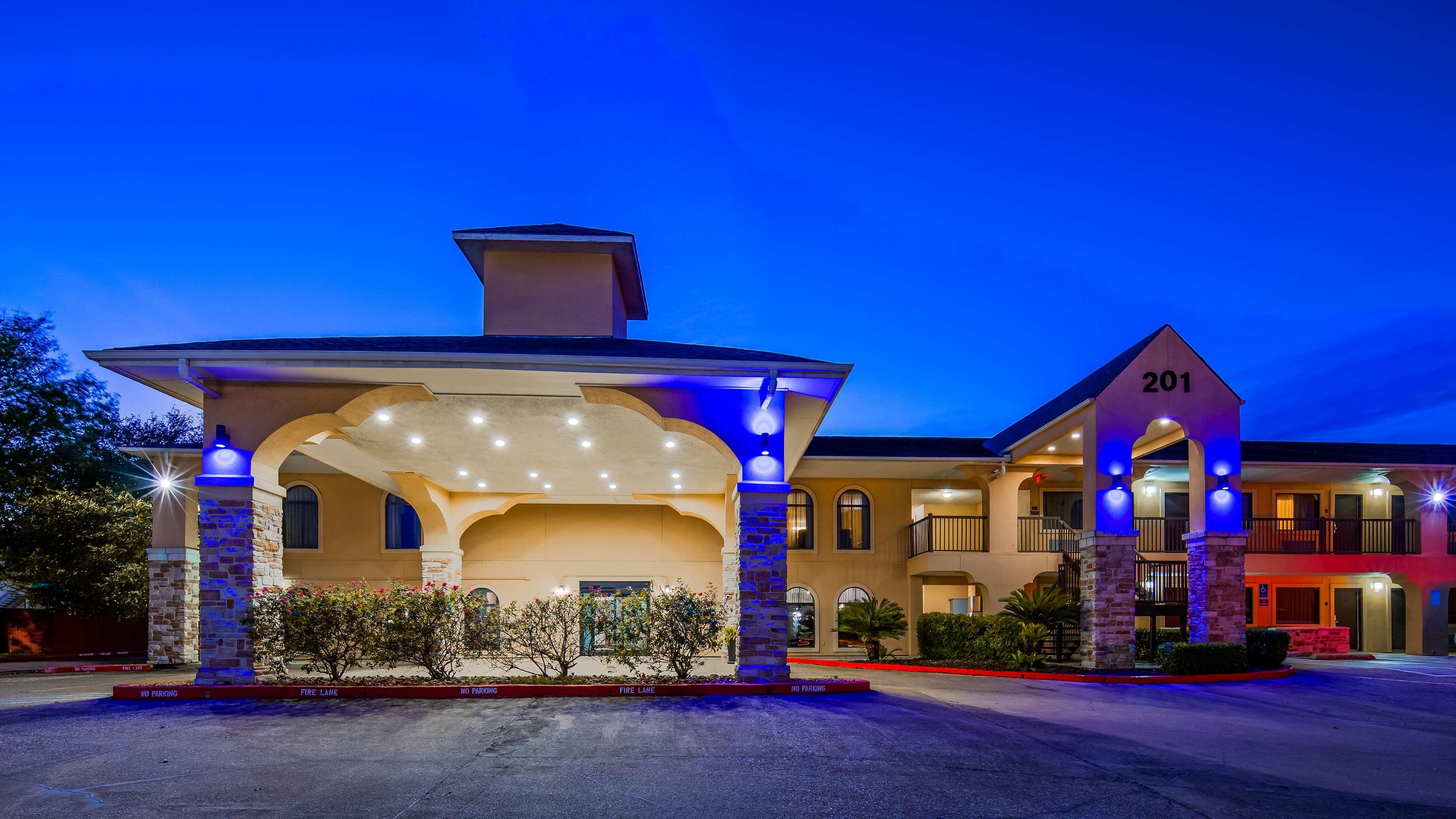 Best Western Edinburgh/Columbus Экстерьер фото