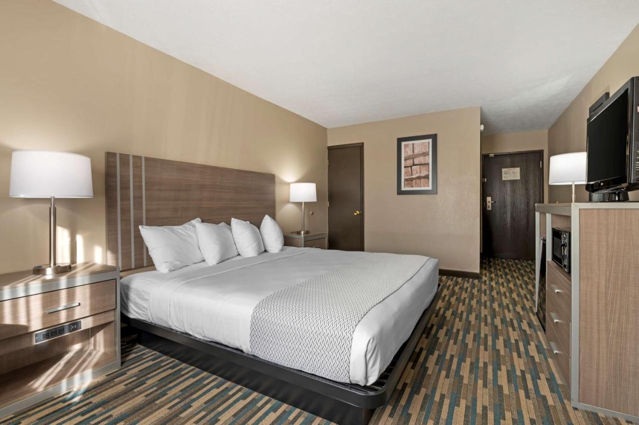 Best Western Edinburgh/Columbus Экстерьер фото