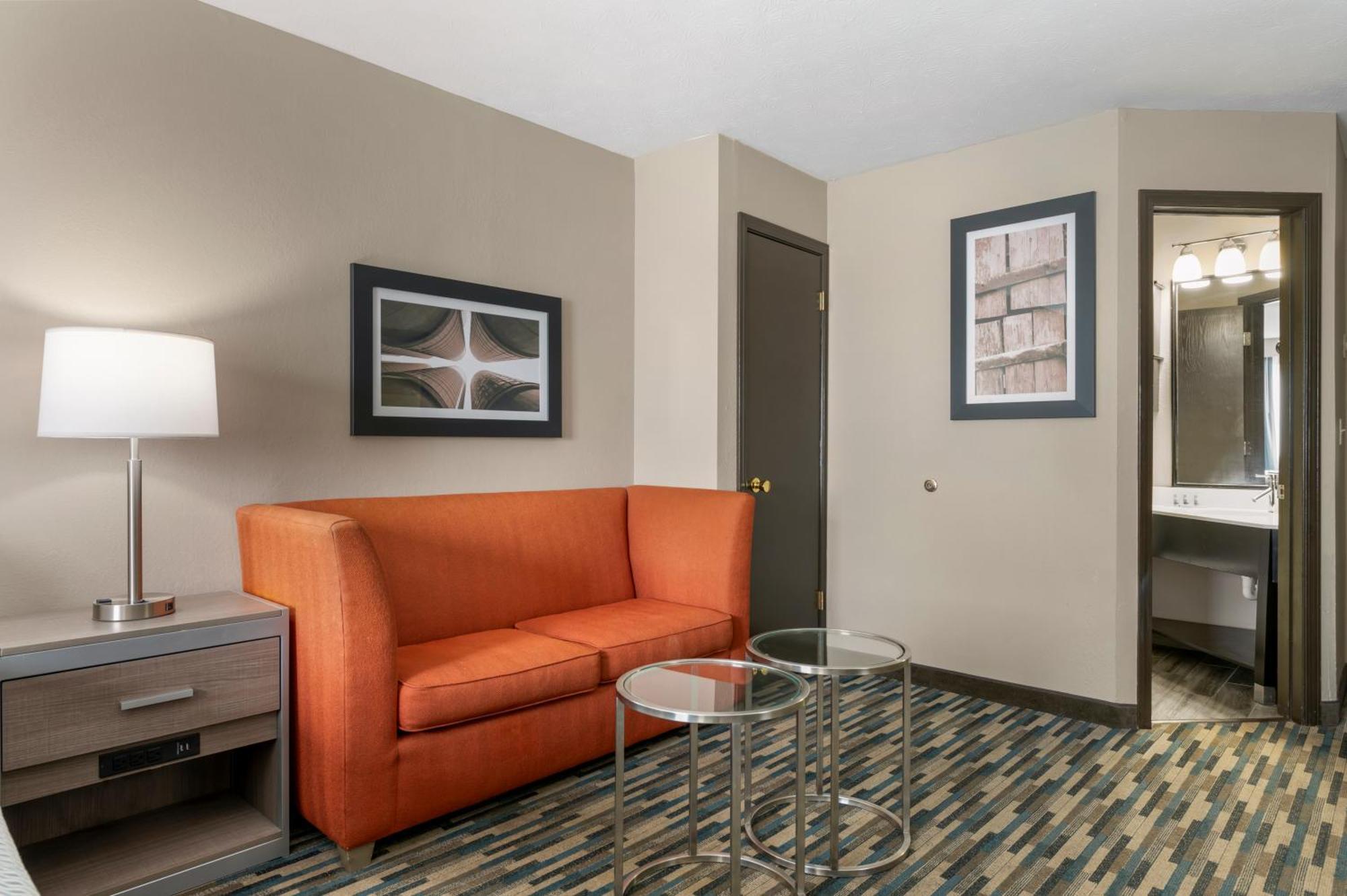 Best Western Edinburgh/Columbus Экстерьер фото