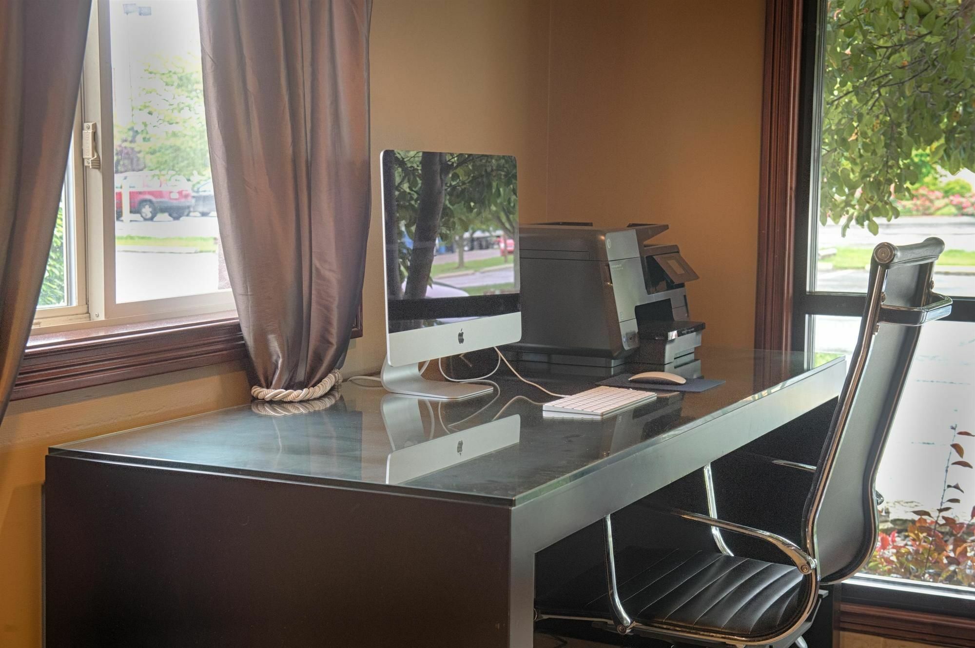 Best Western Edinburgh/Columbus Экстерьер фото